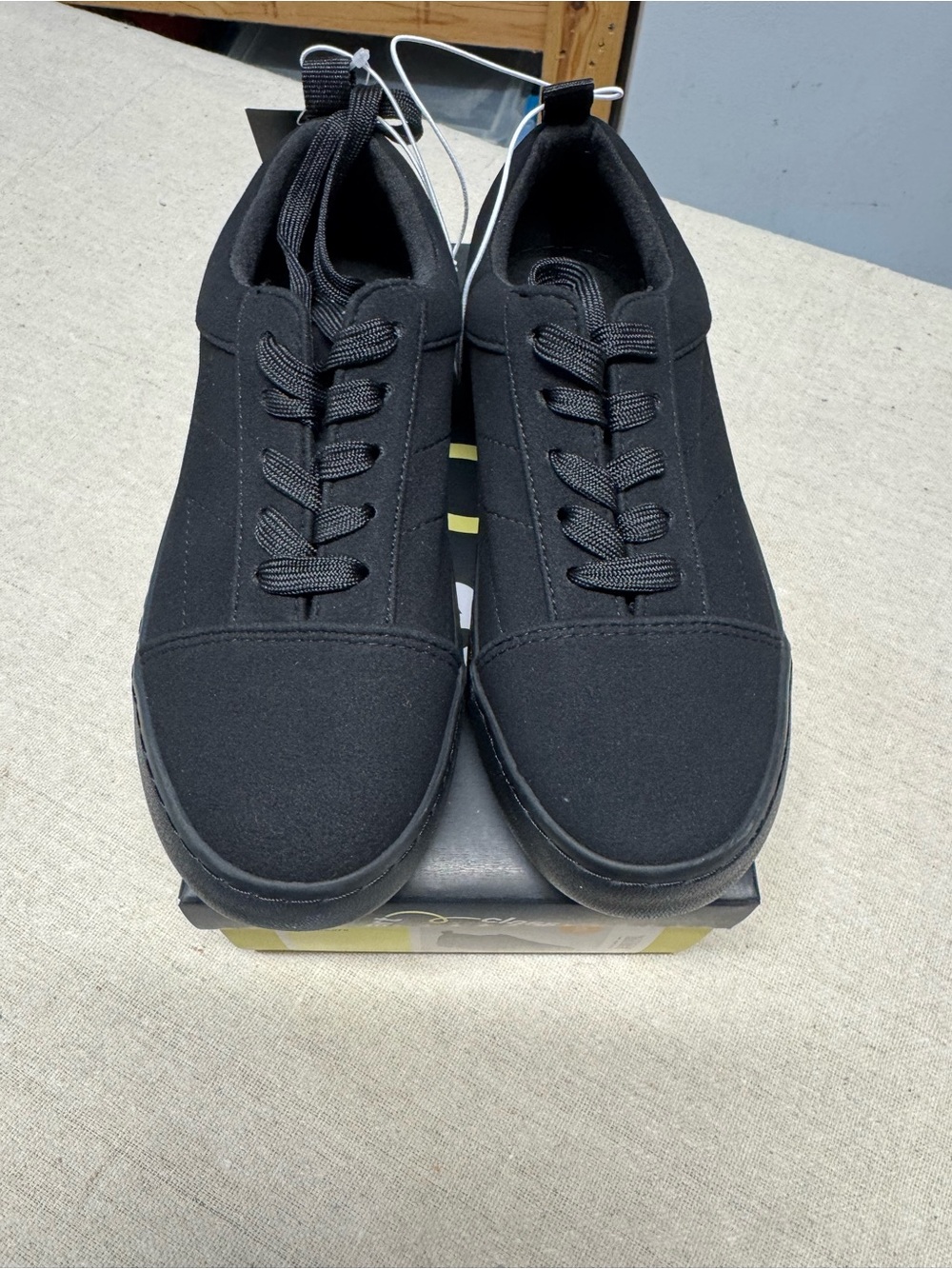 Classic Black kids Casual Sneakers - Minimal Athletic Style